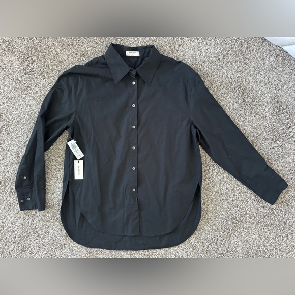 Aritzia Babaton essential relaxed button down shirt in black size small. NWT. - Picture 1 of 8